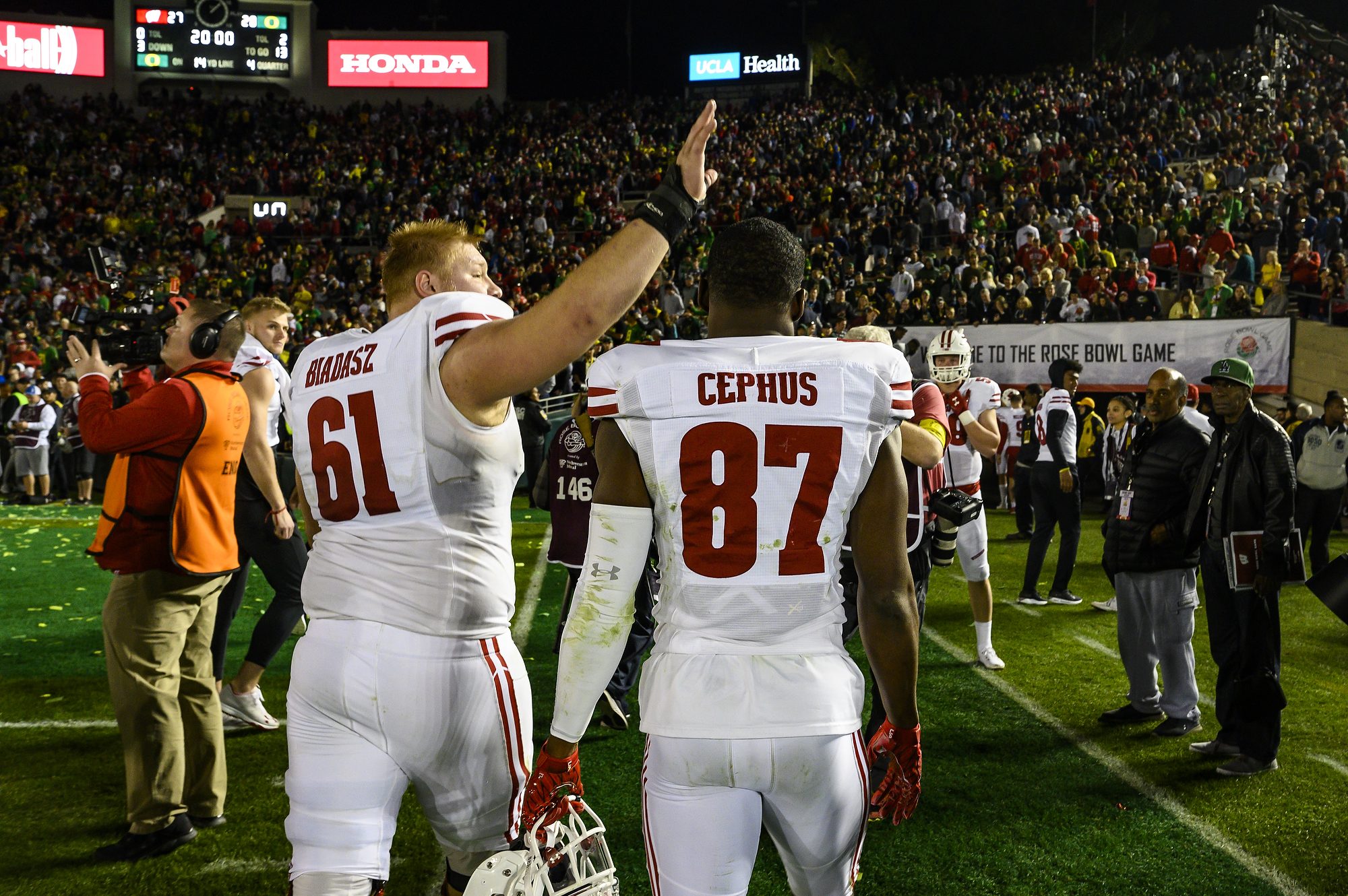 Image Tyler Biadasz image beautiful image beautiful image beautiful image beautiful image beautiful image beautiful image beautiful image beautiful - It's a Beautiful Day to Be a Badger – Even in Defeat – Rose Bowl ...